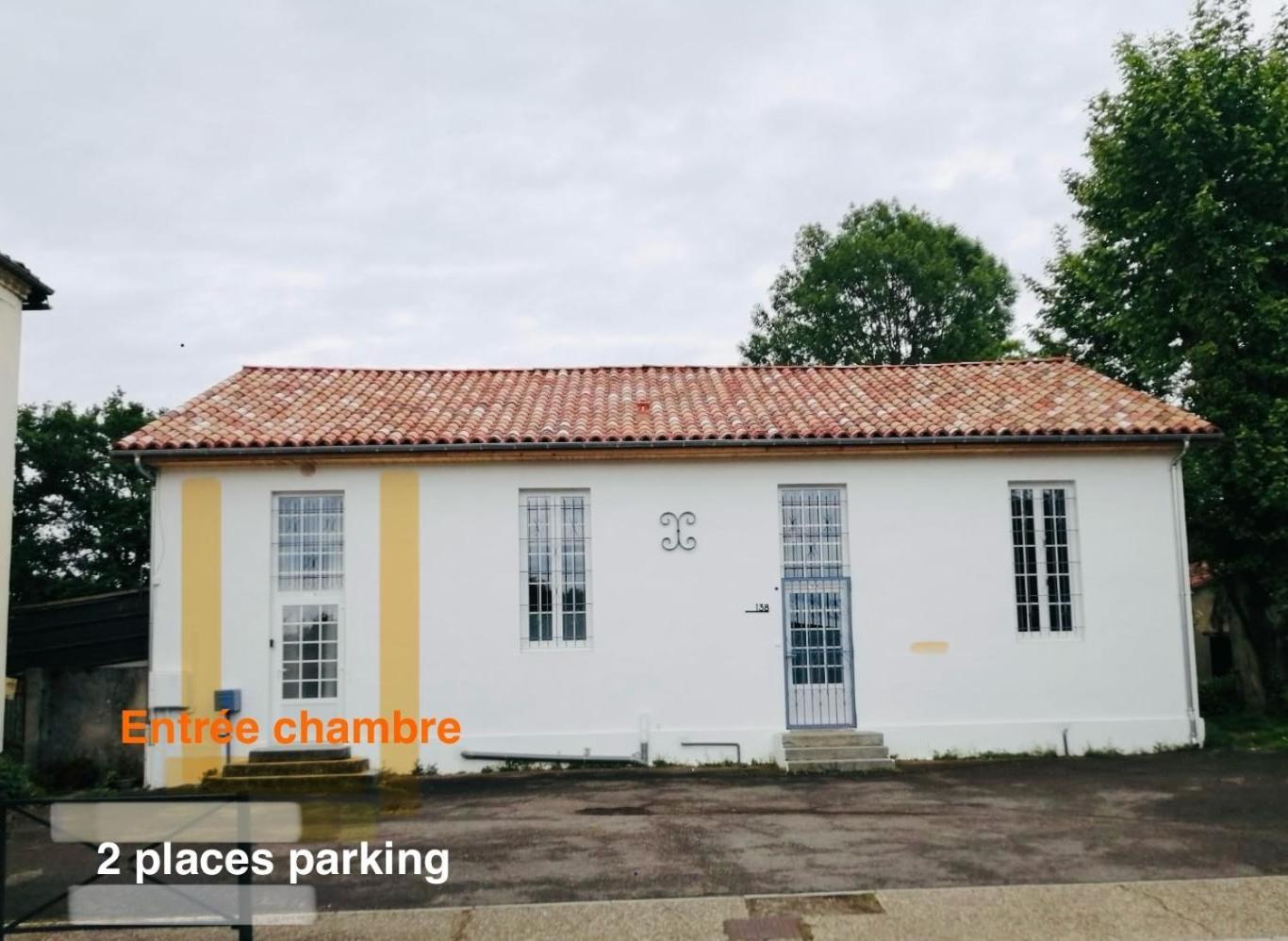 Chambre Dans Ancienne Ecole Cazères-sur-lʼAdour エクステリア 写真