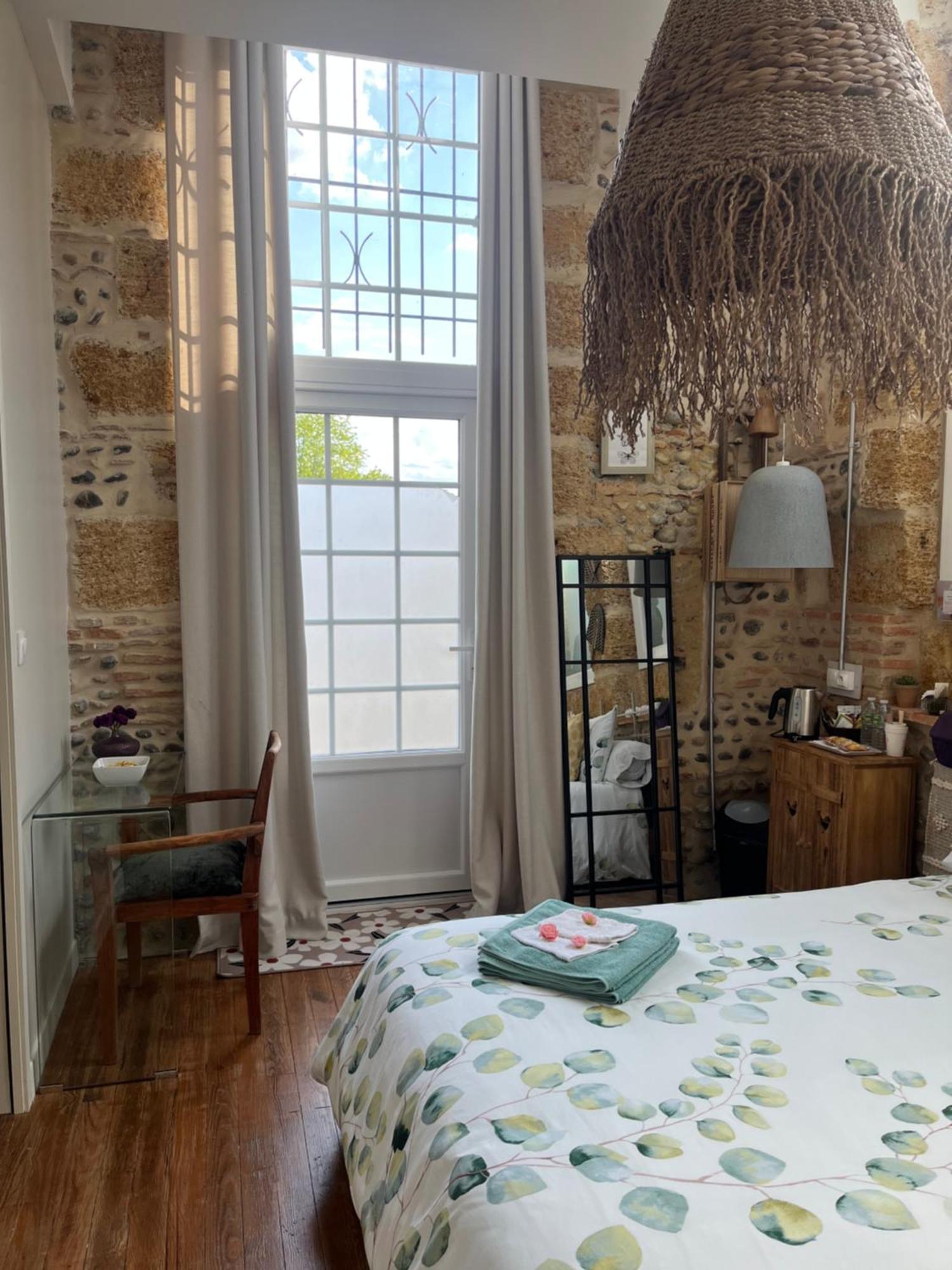Chambre Dans Ancienne Ecole Cazères-sur-lʼAdour エクステリア 写真